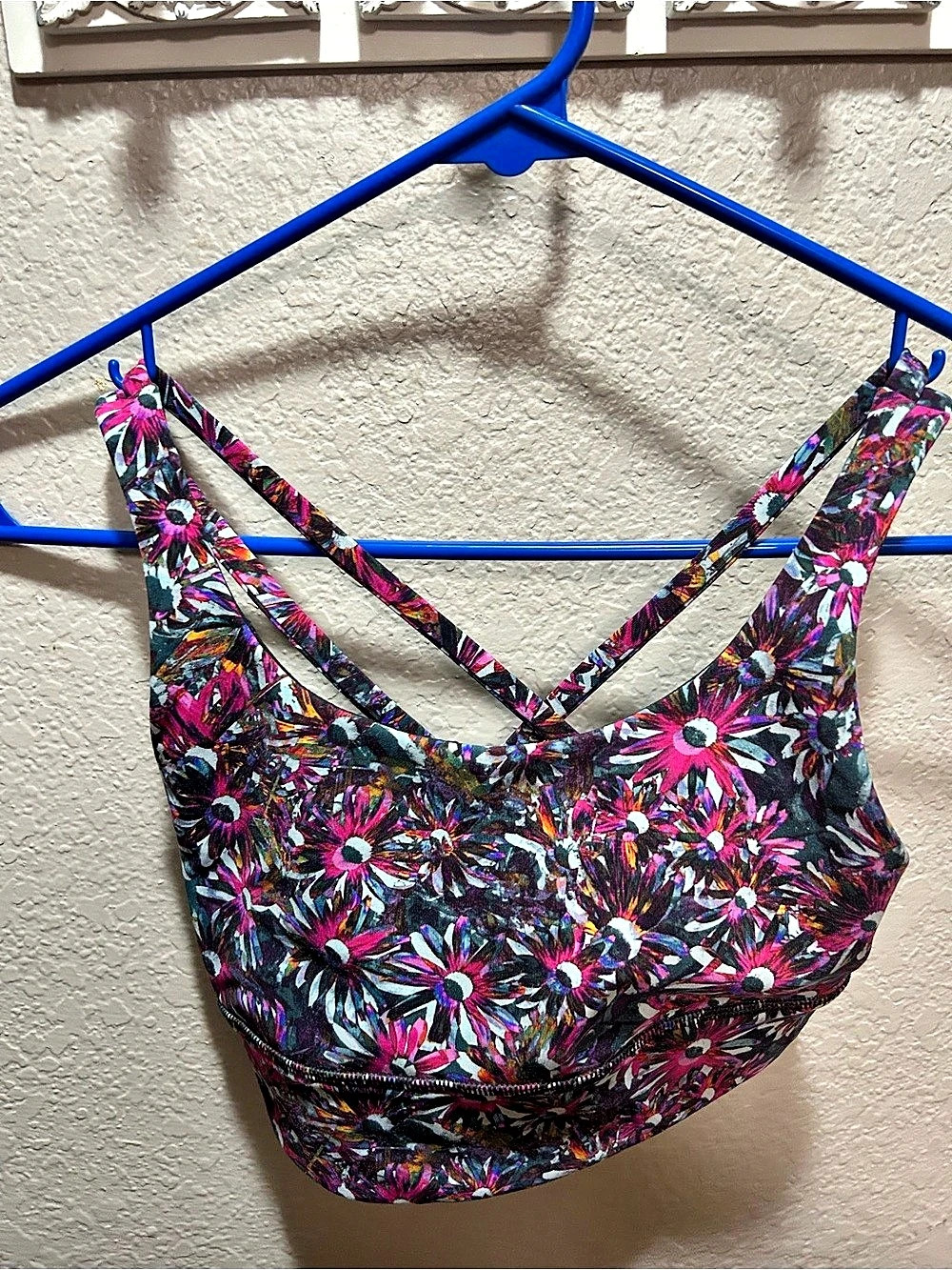 lululemon Floral Strappy Sports Bra Black & Pink Size 2